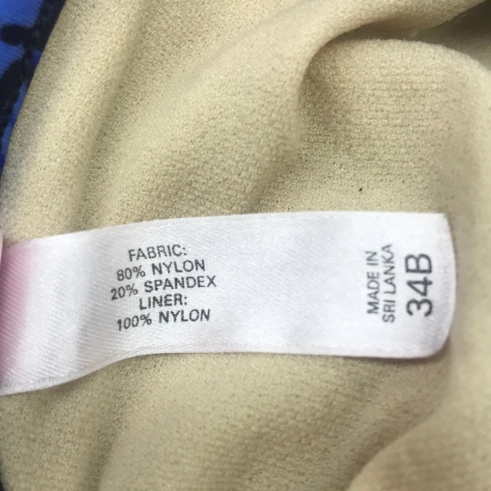 Victoria’s Secret bikini top 👙 - Picture 5 of 5